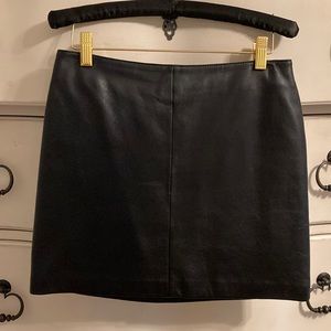 Old Navy black leather mini skirt size 4